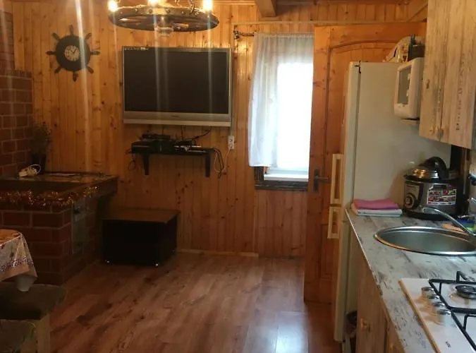 Orman Evi Kotiedzh U Mariny