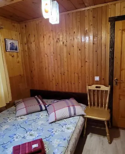 Kotiedzh U Mariny * Yaremche