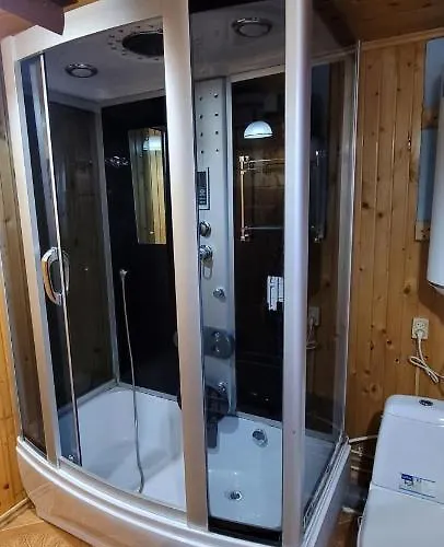 Kotiedzh U Mariny Yaremche