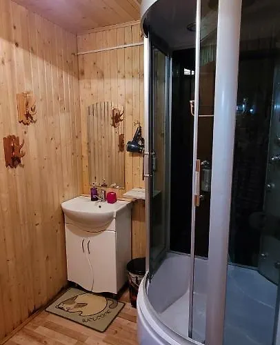 Orman Evi Kotiedzh U Mariny