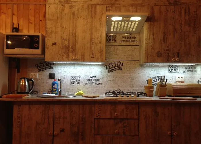 Kotiedzh U Mariny Yaremche