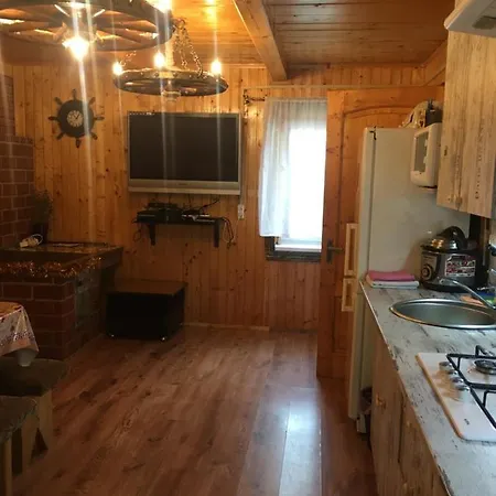 Orman Evi Kotiedzh U Mariny