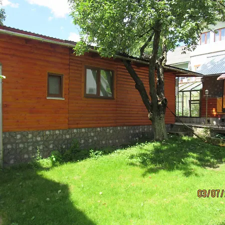 Orman Evi Kotiedzh U Mariny *
